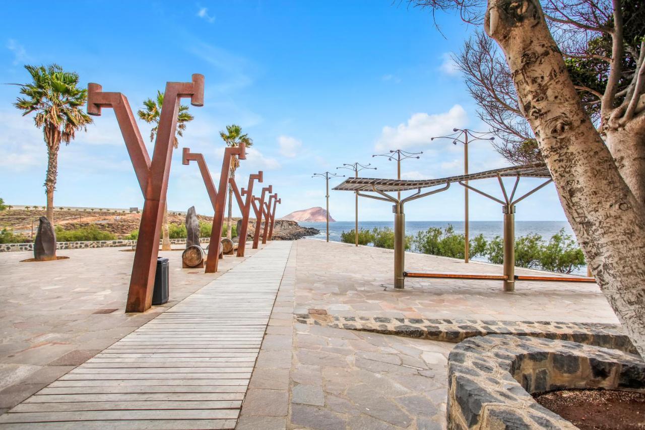 Ocean Blue, Next To The Ocean, Fast Wi-Fi Apartment Los Abrigos Bagian luar foto