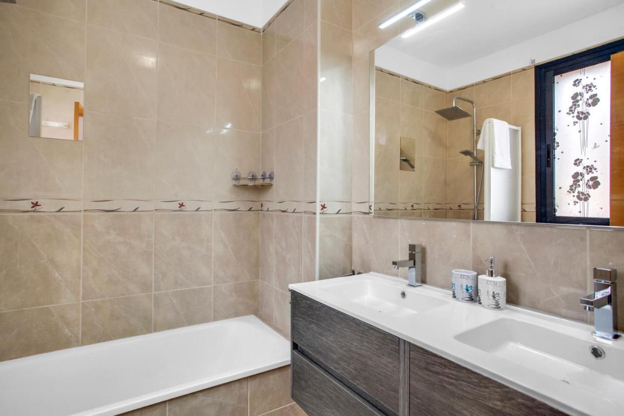 Ocean Blue, Next To The Ocean, Fast Wi-Fi Apartment Los Abrigos Bagian luar foto